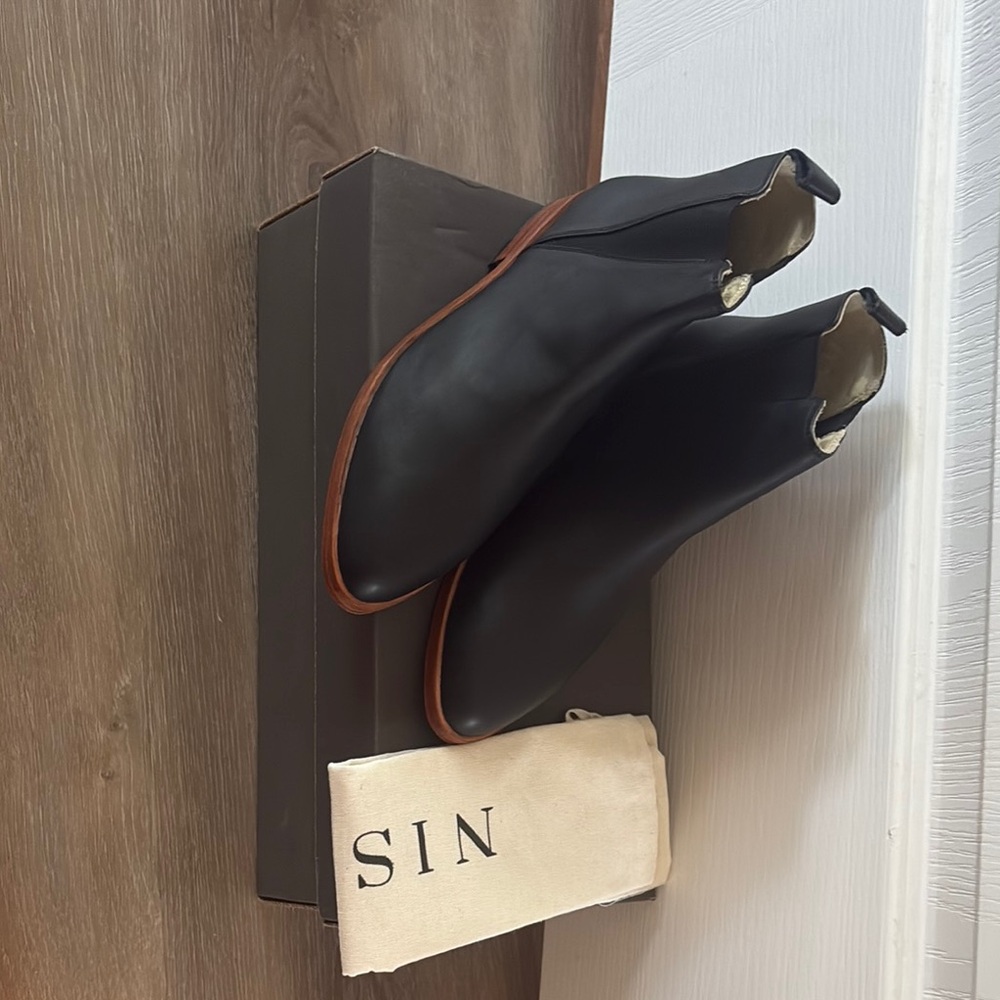 Nisolo Black Ankle Boots